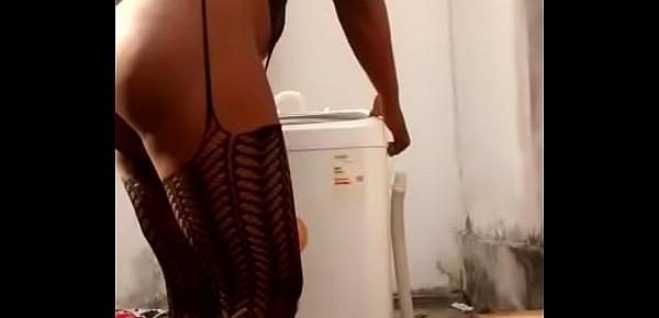  Black girl  Loves Fucking Her Dildo Mounted On Washing Machine